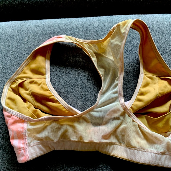 Lululemon Athletic Bra with clip in back - Size 34C - Picture 2 of 2